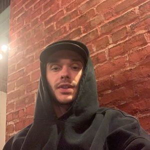 Meet your Posher, Elliott